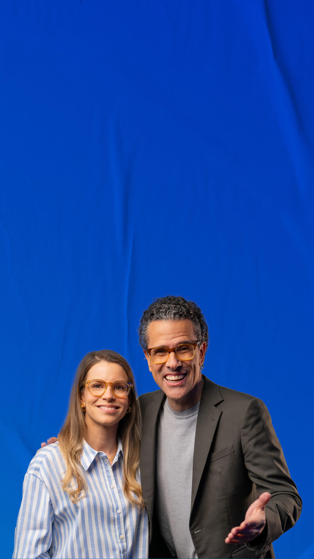 Sara Beneyto y Marco Antonio Regil — Miniclase Gratis
